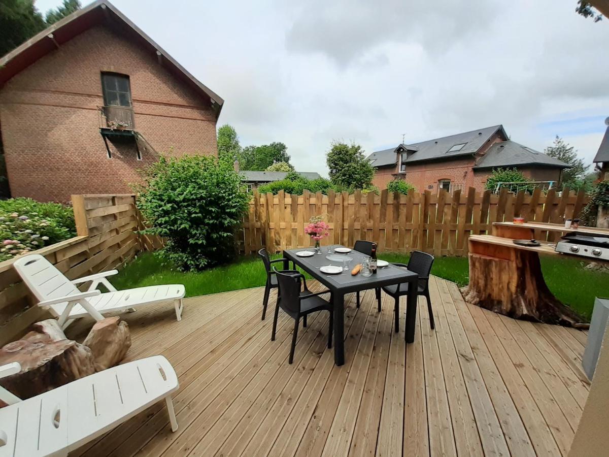 Les Gites Du Chateau De Maltot Saint-Ouen-du-Breuil 外观 照片
